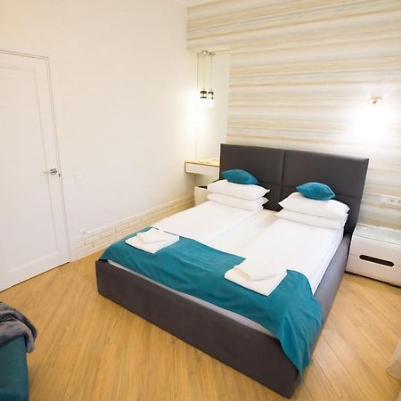 Apartment On Mosyazhna Street 4 Lviv Extérieur photo